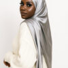 Satin Hijab Silber