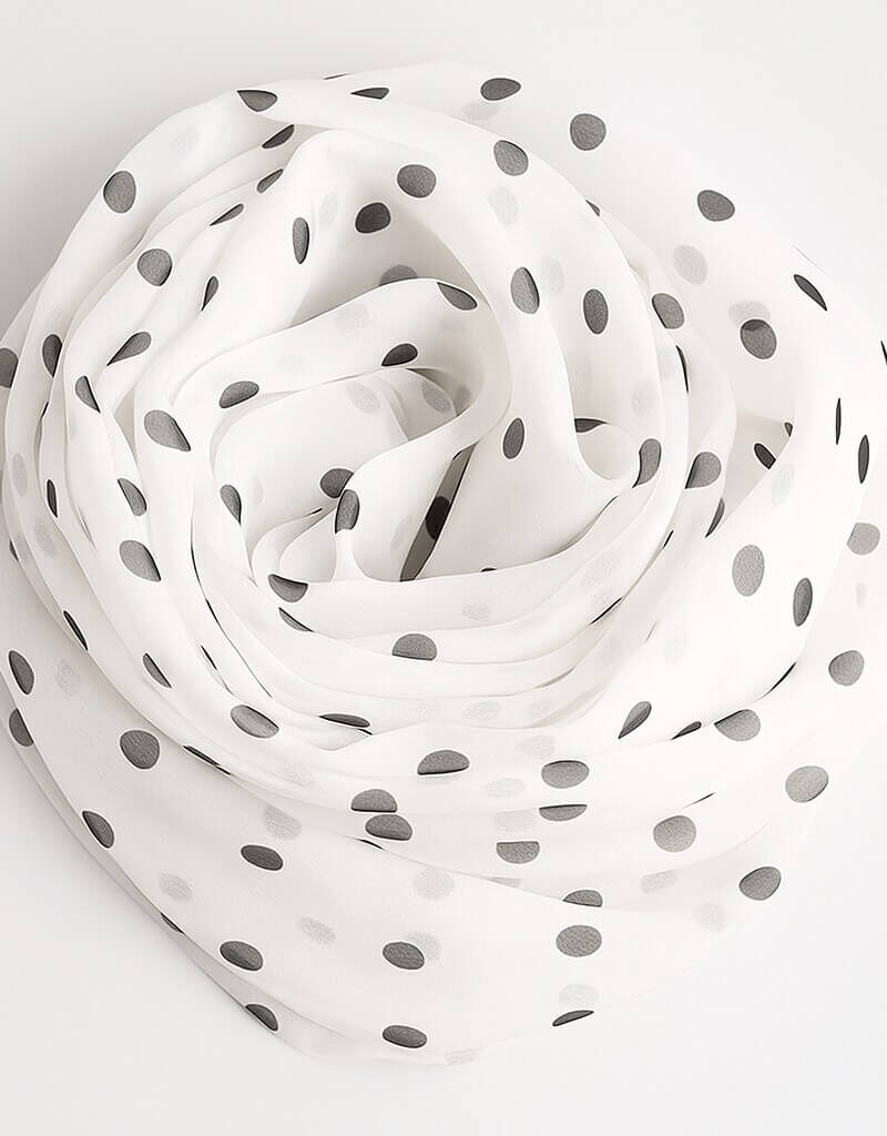 Gepunkteter Chiffon Hijab Weiß