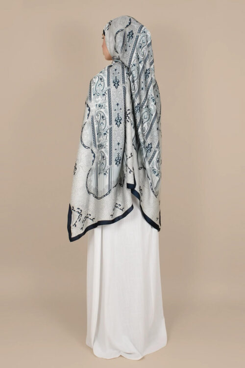 Oriental Shine Hijab - Blue Velvet