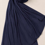 Dunkelblaues Jersey Kopftuch Navy Detailaufnahme