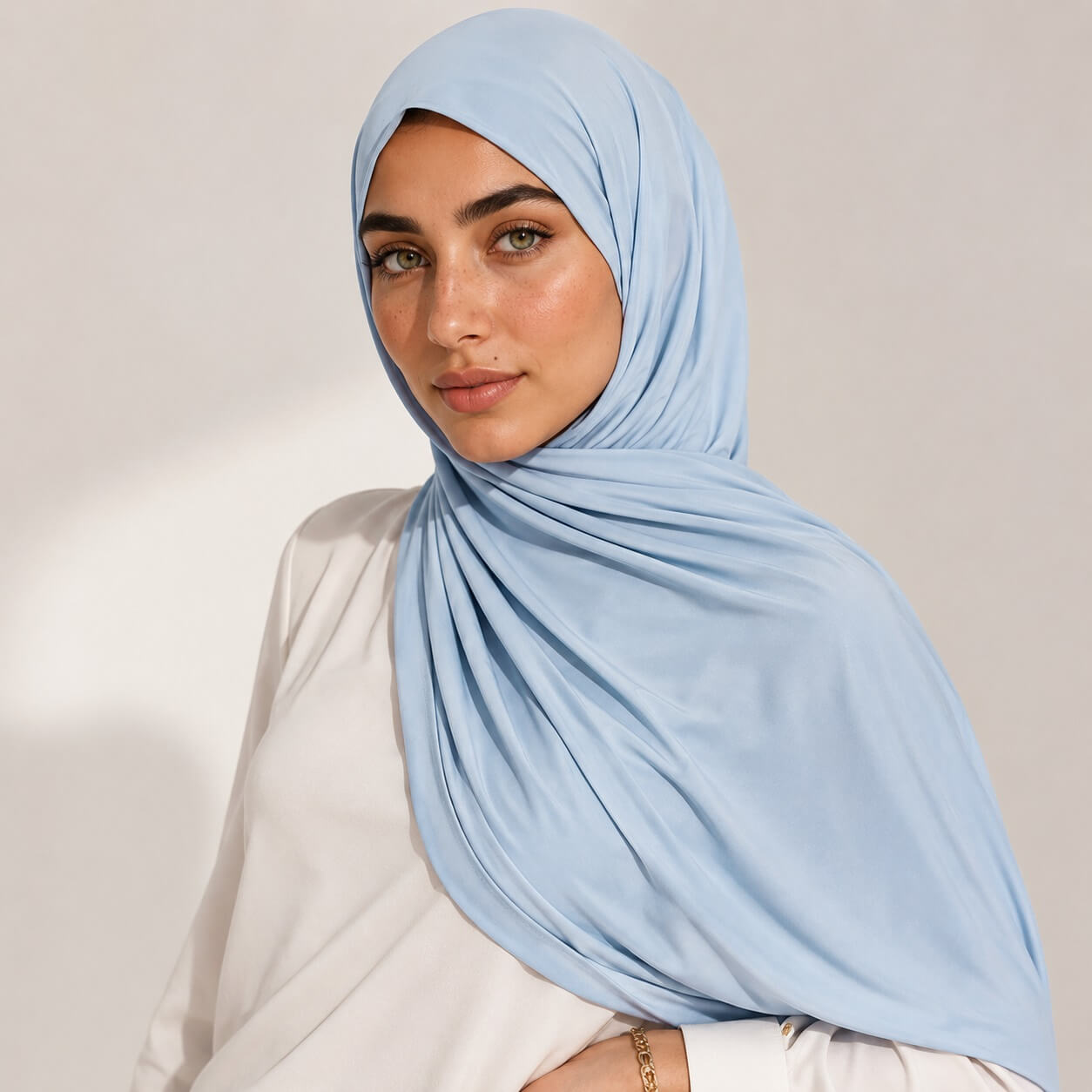 Liquid Jersey Hijab Hellblau kaufen Liquid Jersey Hijab Hellblau – luftiger Sommerlook