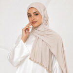 Jersey Line Hijab in Cream – Alltags-Basic