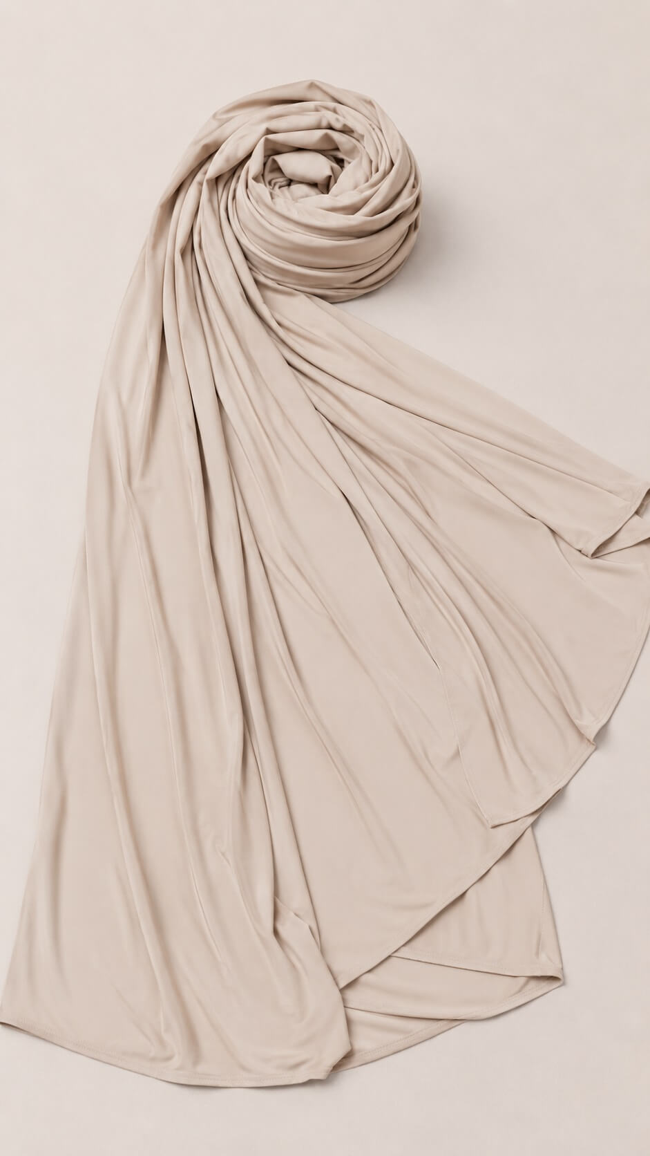 Nude-farbenes Liquid Jersey Kopftuch Detailaufnahme
