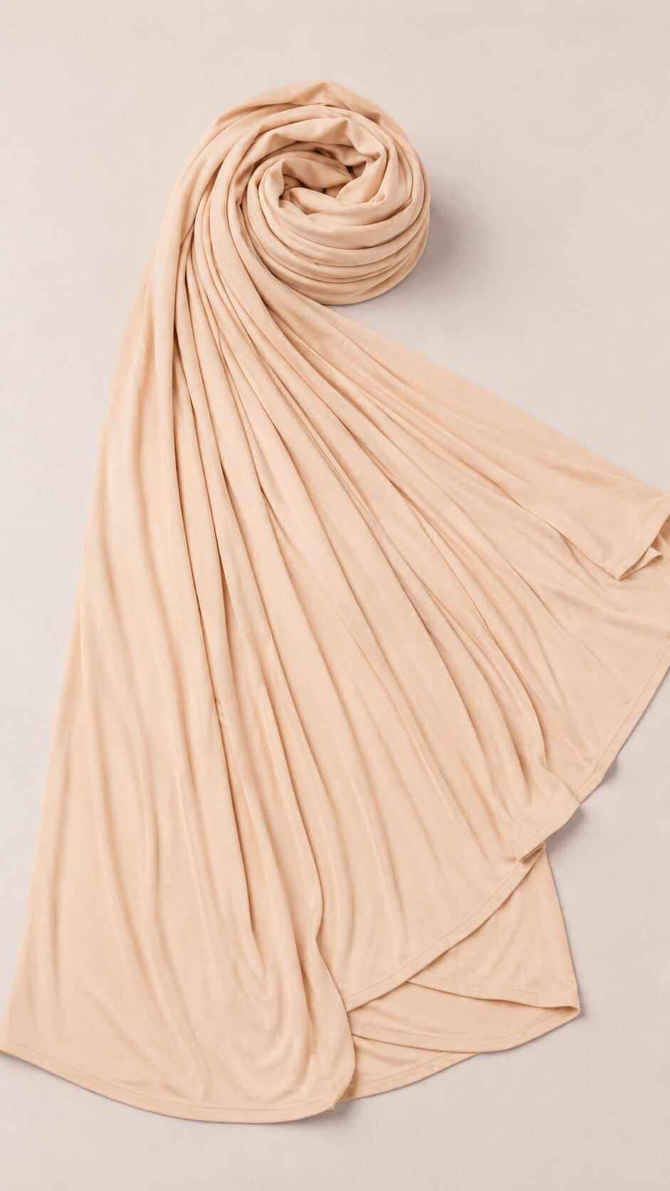 Beiges Liquid Jersey Kopftuch Sand Beige Detailaufnahme