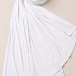 Liquid Jersey Hijab - Weiss Weißes Liquid Jersey Kopftuch Detailansicht Glanz
